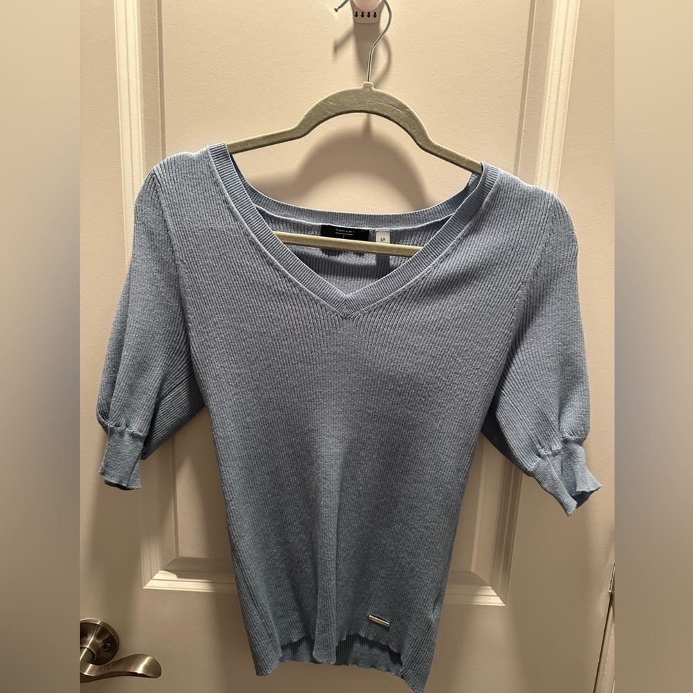 Tahari Short Sleeve Sweater Top
